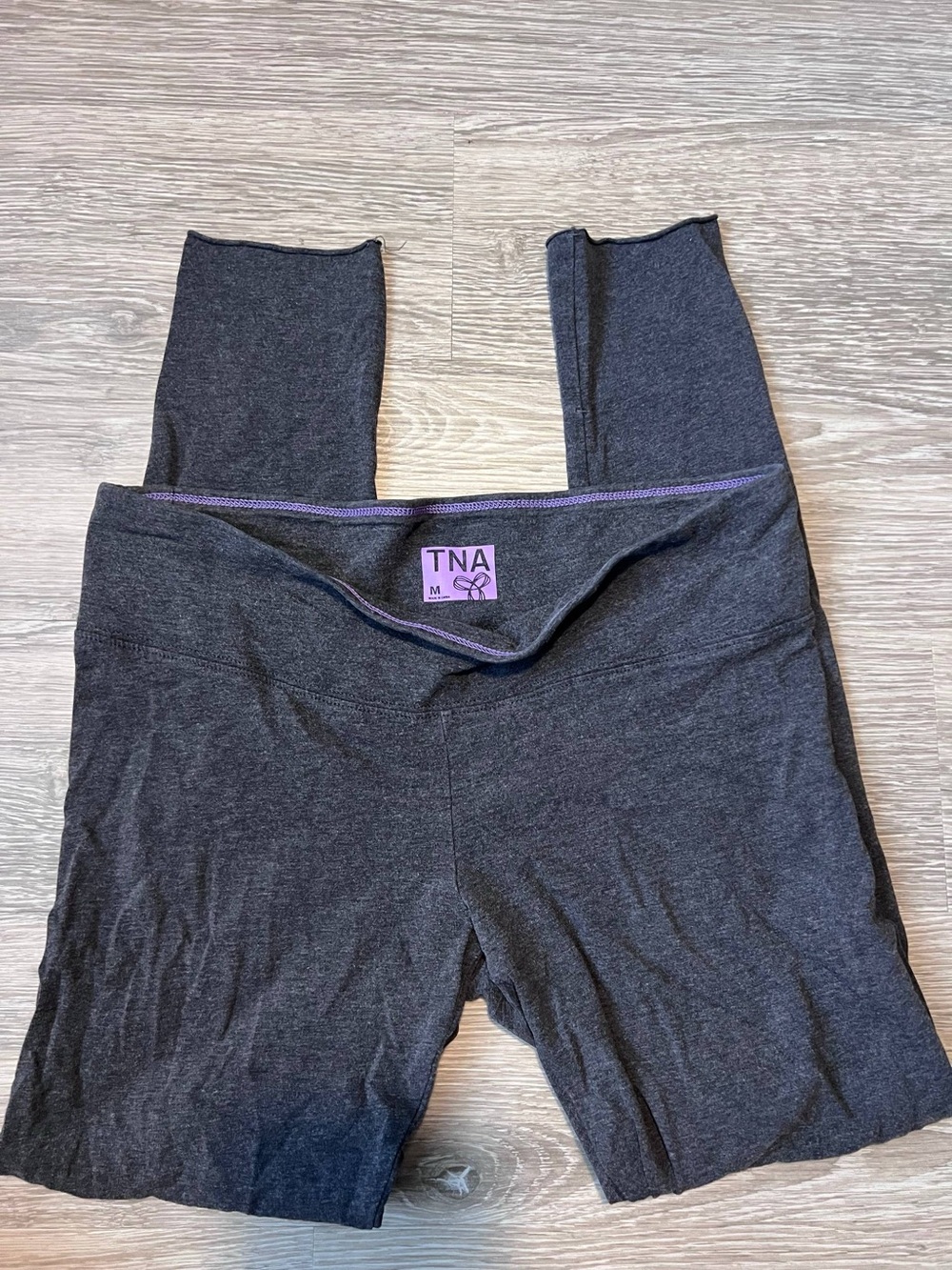 TNA Women's Dark Gray High-Rise Leggings with Purple Trim